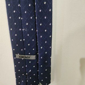 DKNY tie